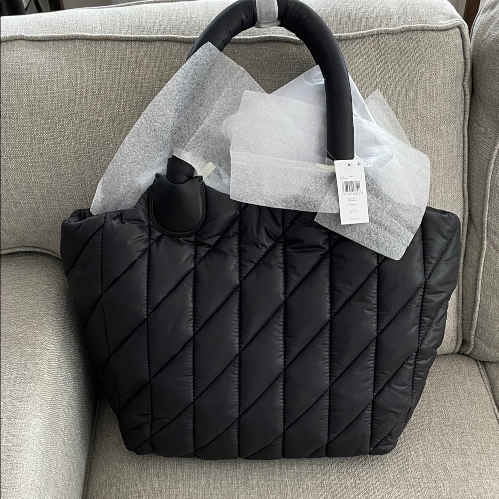 BNWT Coach Iris Quilted Nylon Tote - Picture 3 of 10